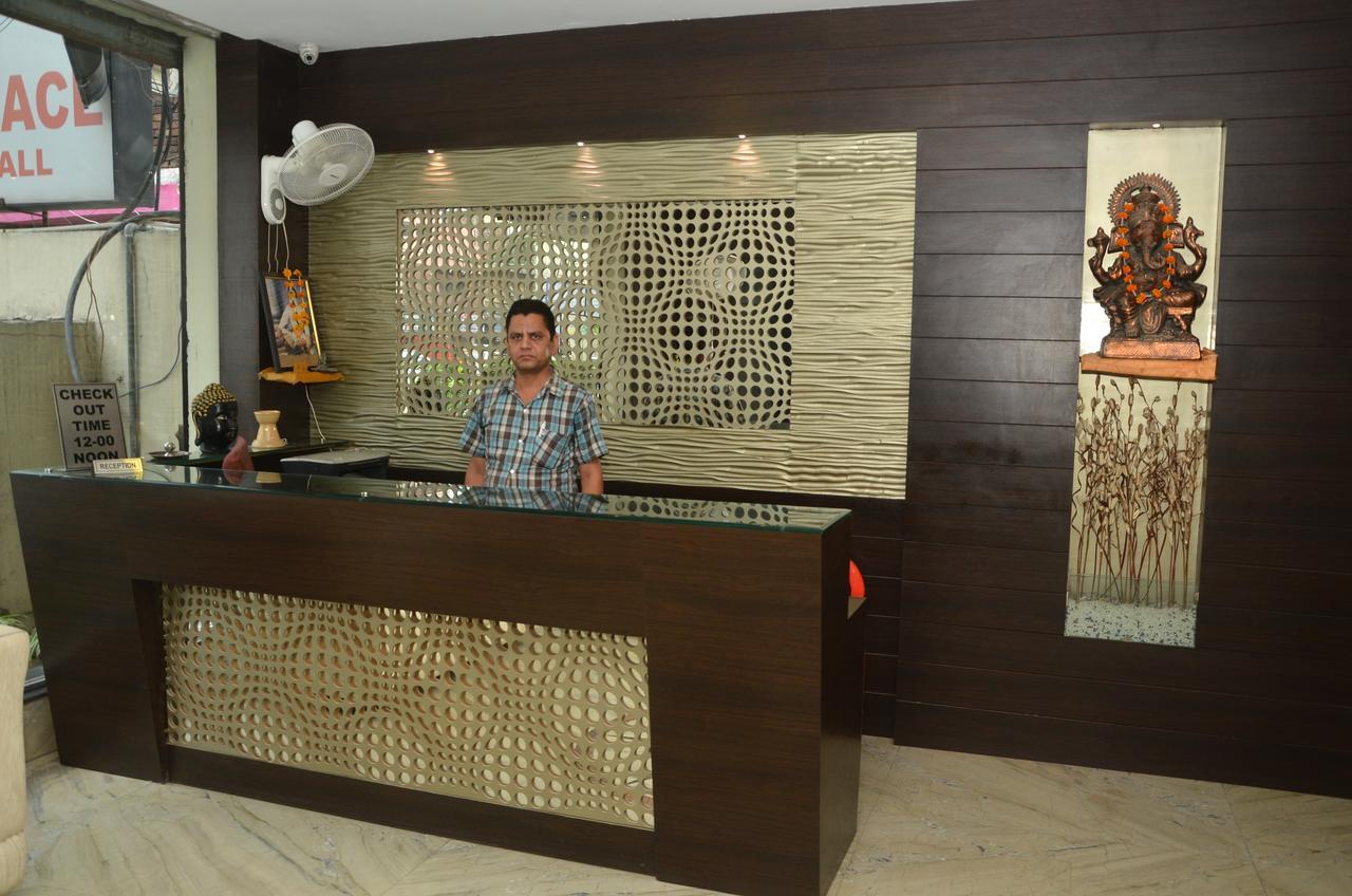 Hotel Milan Palace Amritsar Exterior photo